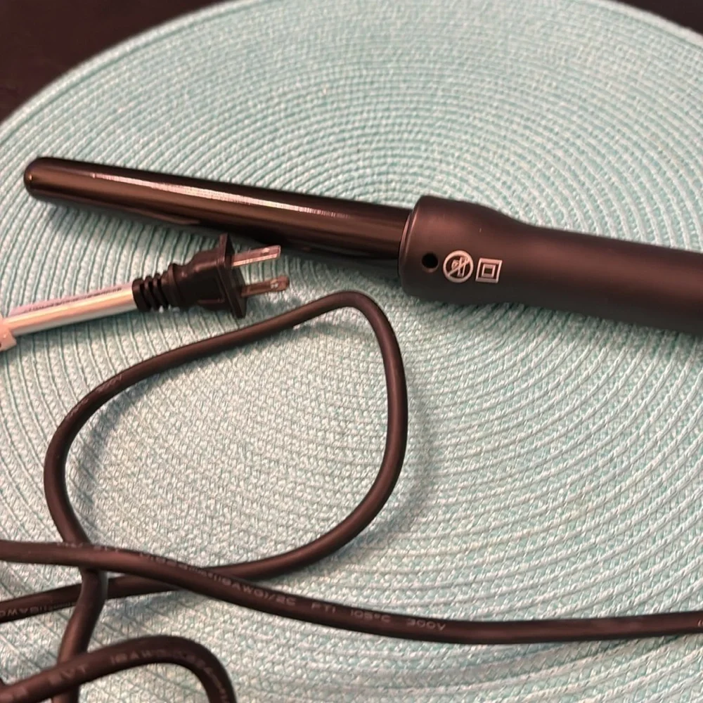PROLISS Twister Black Curling Iron Wand Curler